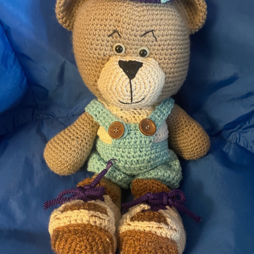 15” bear 🐻 hand crocheted 🧶